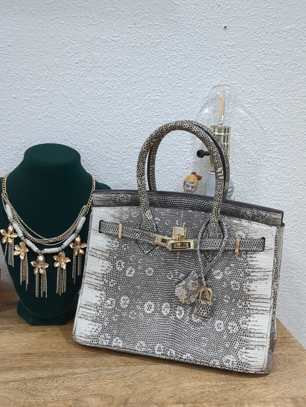 Luxury Himalayan Lizard Embossed Bag - Unbranded